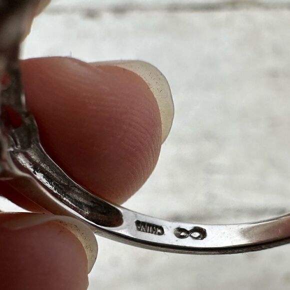 Sold - Picture 5 of 9